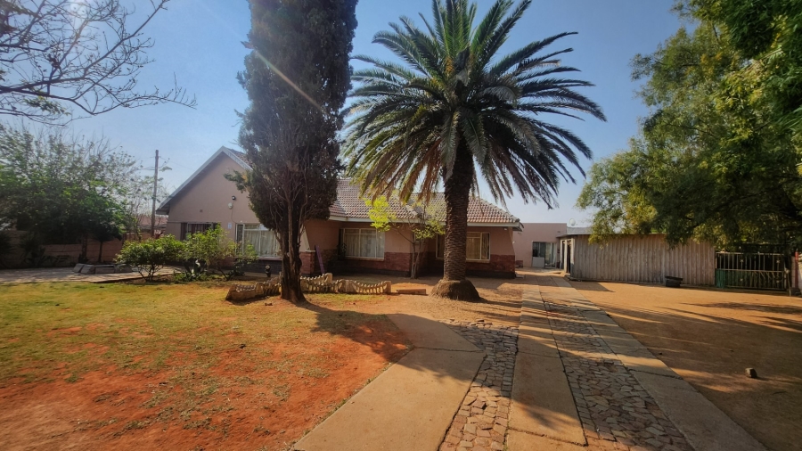 3 Bedroom Property for Sale in Songloed North West